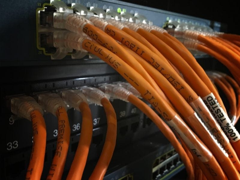 características que debe tener tu hosting